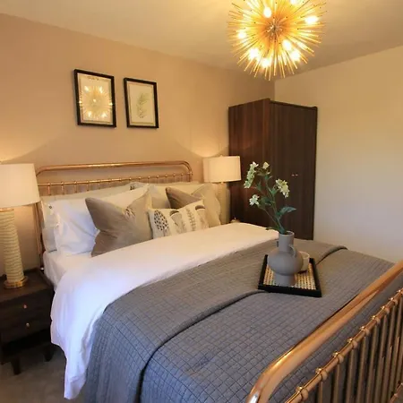 Cabot Mews 3 Bristol